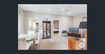 Coastal Living - 2 Bedrooms PLUS office and Teenage Retreat! - Photo 2