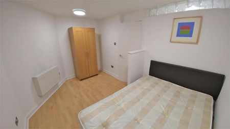 3 bedroom apartment to rent - Photo 3