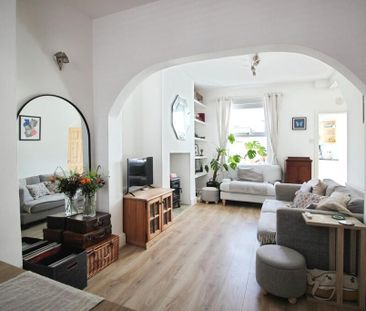 2 bedroom terraced house to rent - Photo 2