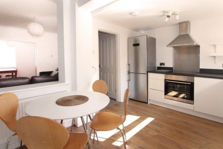 1 bedroom terraced house to rent - Photo 5