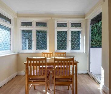 Holden Road, Woodside, N12 - Photo 3