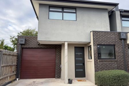 THIS PROPERTY FEATURES: - Photo 2
