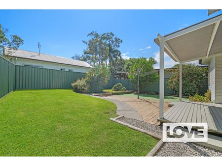 10 Maple St, Cardiff, NSW, 2285 - Photo 4