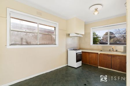 25 Kookaburra Ave, North Bendigo - Photo 2