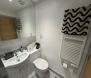 Studio to rent - Photo 6