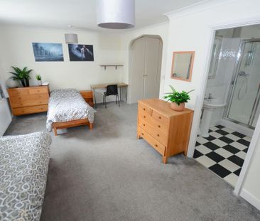 7 bedroom detached house to rent - Photo 6