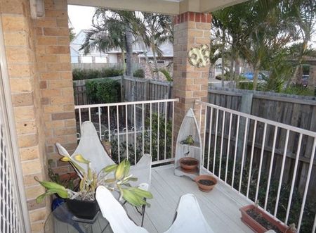11/32 Tomkins Road, Riverhills QLD 4074 - Townhouse For Rent | Domain - Photo 5
