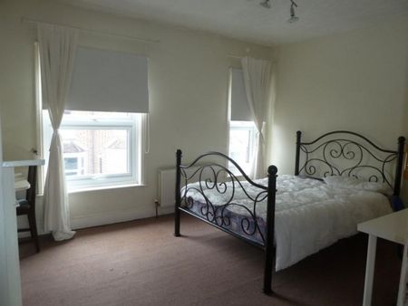 3 bedroom House To Let Total Size: 862 SQ FT - Photo 5