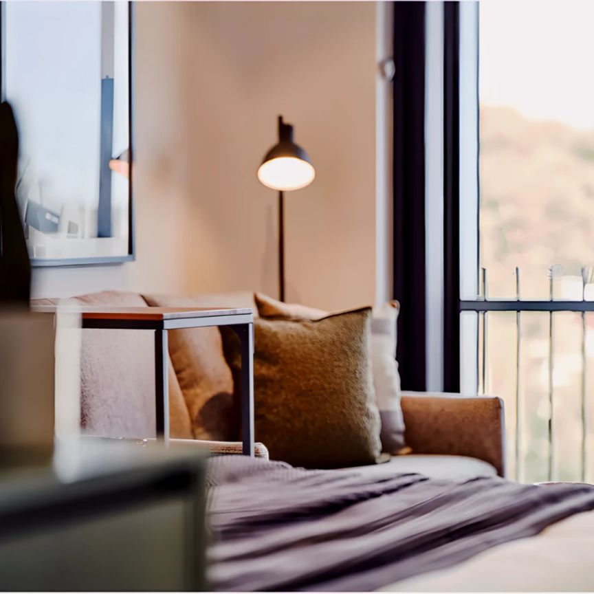 Studio Balcony - Photo 1