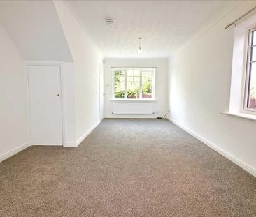 2 bedroom semi-detached house to rent - Photo 3