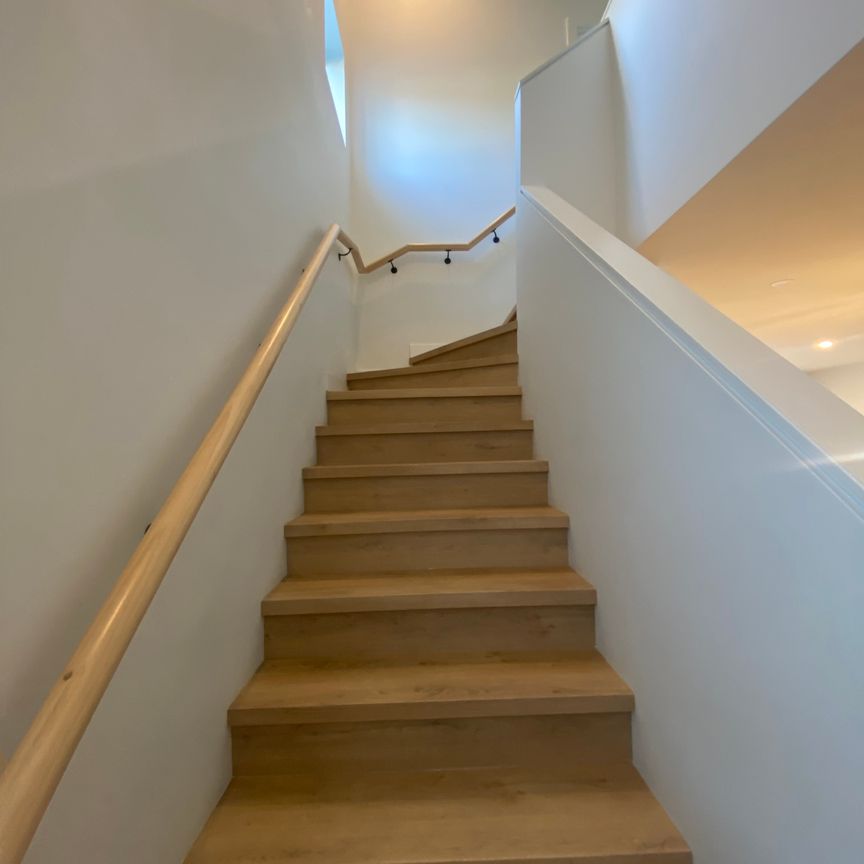 3-Bedroom Townhouse for Rent in Killarney - Photo 1