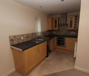 2 bedroom duplex to rent - Photo 3