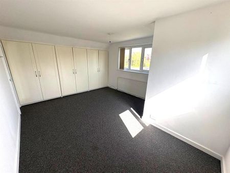 2 bedroom detached house to rent - Photo 3