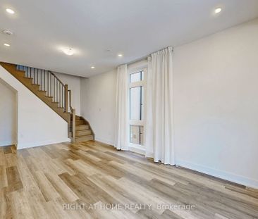 For Lease - 9 Phelps Lane Unit# TH7, Richmond Hill, Ontario - Photo 6