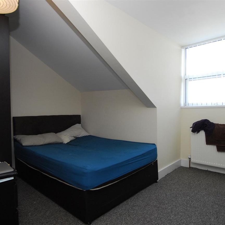 Woodland Terrace, Flat 6, Plymouth - Photo 1