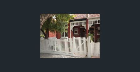 Position Perfect - Photo 5