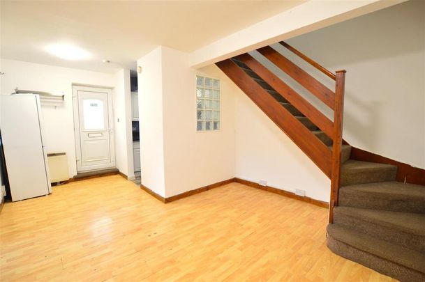 2 bedroom house to rent - Photo 1