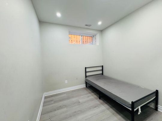 For Lease - 39 Sugarbush Square Unit# Bsmt, Toronto, Ontario - Photo 1