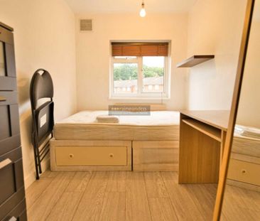 4 bedroom terraced house to rent - Photo 2