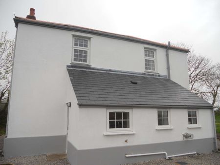 PLEASE EMAIL TO REGISTER YOUR INTEREST - Detached period cottage on the edge of Flushing with views over surrounding countryside and the Penryn River. - Photo 5