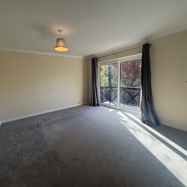 Albury Road, Surrey, GU1 - Photo 1