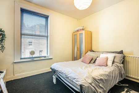 4 Bed Terraced House, Thompson Road, S11 - Photo 4