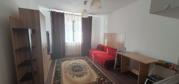 Garsoniera renovata mobilata si utilata - Fotografie 1