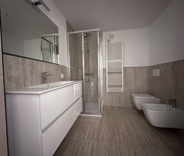 4.5 Zimmer, 140 m², 2. Stock - Photo 4