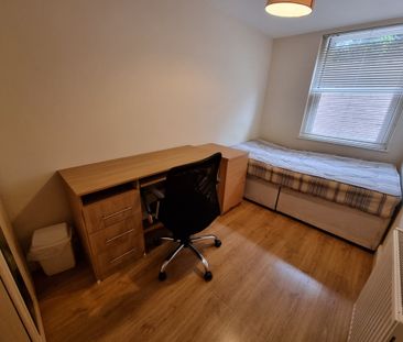 2 Bed Student Accommodation - Photo 6