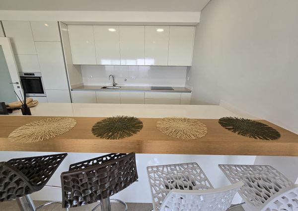 Apartamento T1 para arrendamento, com vista mar em Albufeira, Algarve