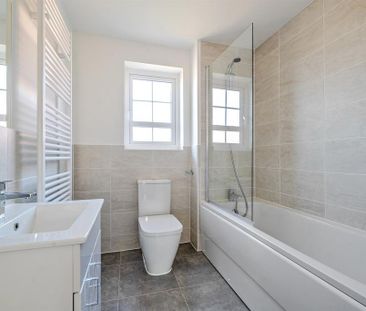 3 bedroom end of terrace house to rent - Photo 6