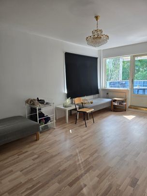 Malmköpingsvägen, Bandhagen - Foto 1