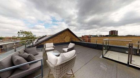 Starboard Penthouse, Fulham, London, W6 - Photo 3