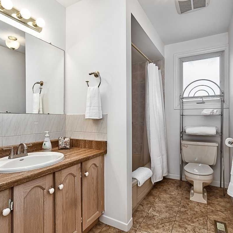 For Lease - 1261 Richards Crescent, Oakville, Ontario - Photo 1