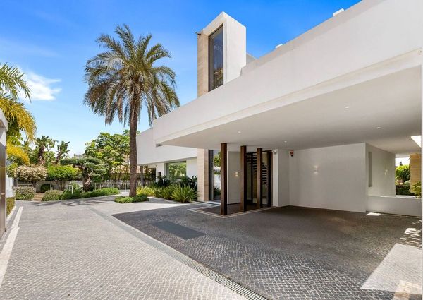 6 bedroom luxury Villa for rent in Nueva Andalucia, Spain