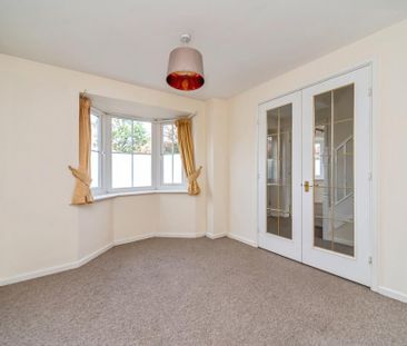 4 bedroom detached house to rent - Photo 2
