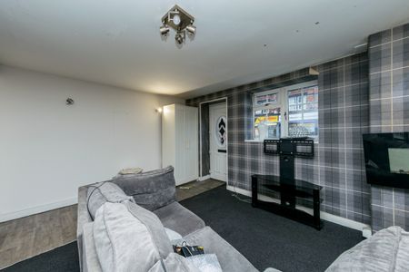 BASEMENT FLAT 238 DEWSBURY ROAD BEESTON LEEDS LS11 6ER - Photo 4