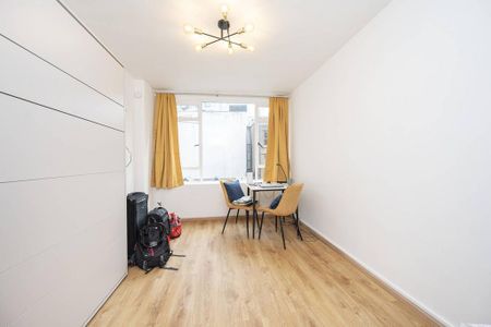 Studio to rent - Photo 4