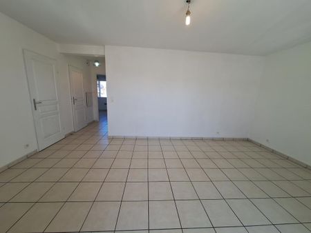 Location Appartement 2 pièces 47m² MONTUSSAN 33450 - Photo 4