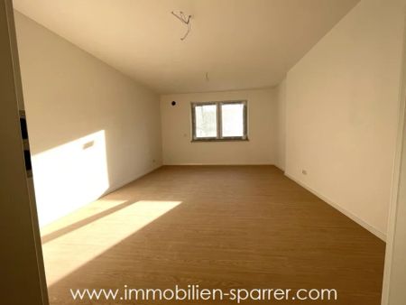 HELLE 2,5-ZIMMER-WOHNUNG MIT BALKON, NÄHE KLINIKUM - Foto 2