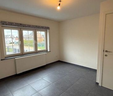 Woning te huur in Neeroeteren voor € 1.200 met 3 slaapkamers - Photo 3