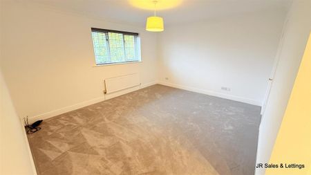 5 bedroom detached house to rent - Photo 4