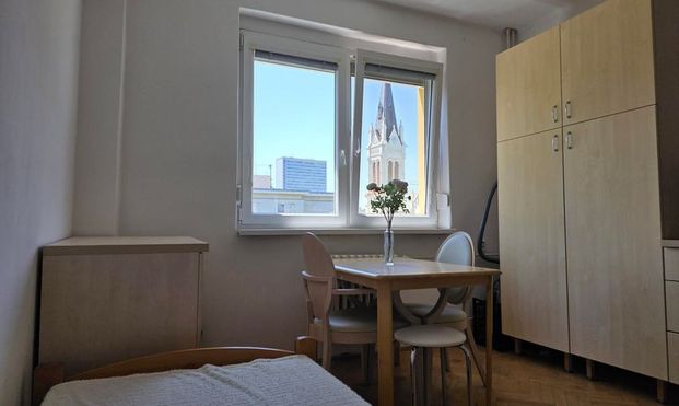 Útulný jednoizbový byt pri centre mesta na prenájom - Photo 1