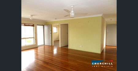 LARGE 3 BEDROOM APARTMENT LOCATED ON A QUIET STREET WITH A POOL, PRIVATE COURTYARD AND BALCONY - Photo 2