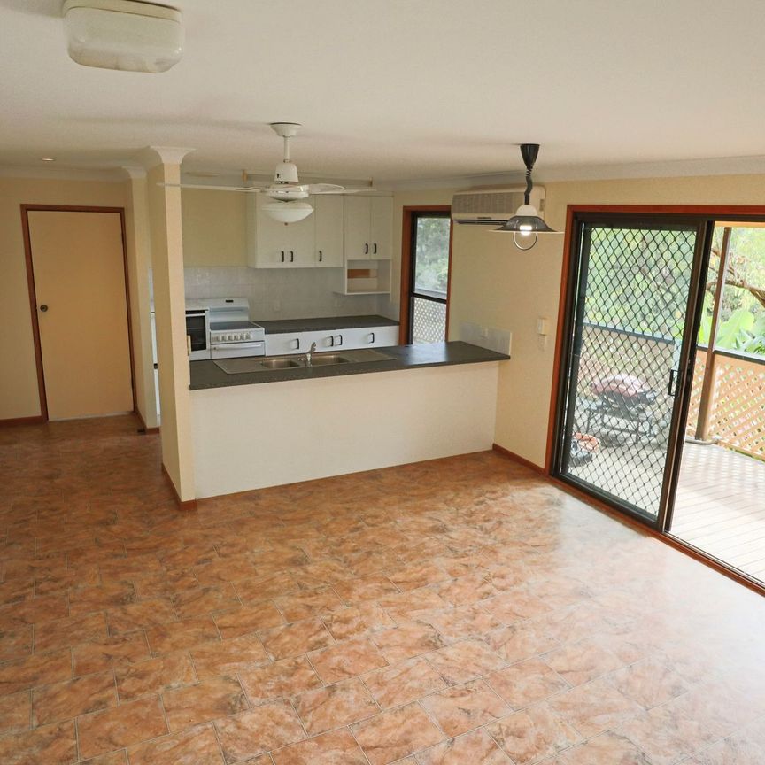 FAMILY HOME WITH DELIGHTFUL VIEWS - Photo 1