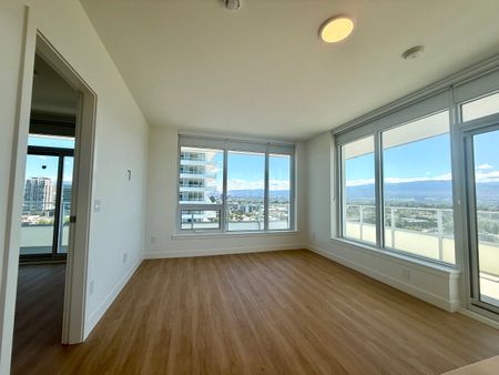 Spacious 2 Bdrm Brand New: Downtown Kelowna ONE MONTH FREE! - Photo 3