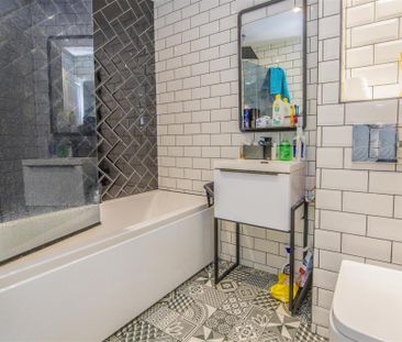 2 bed House - Mid Terrace To Let - Photo 6