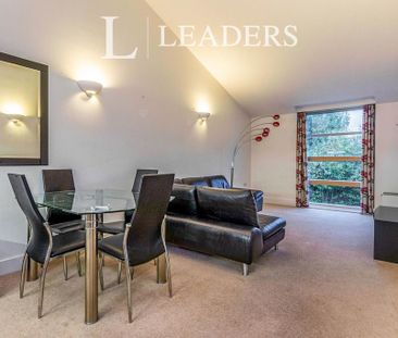 2 bedroom flat to rent - Photo 4