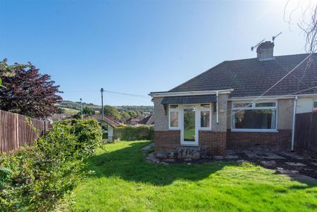 2 bedroom semi-detached bungalow to rent - Photo 5