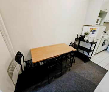 Room 2 (Private) - Photo 1